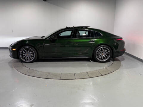 2025 Porsche Panamera 4 E-Hybrid