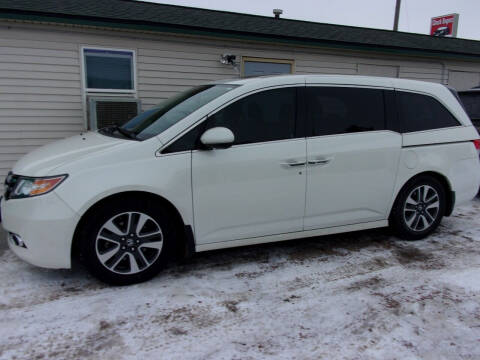 2014 Honda Odyssey for sale at CHUCK ROGERS AUTO LLC in Tekamah NE