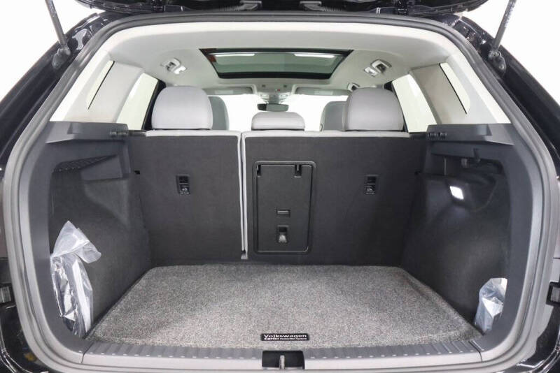 2024 Volkswagen Taos SE 4Motion