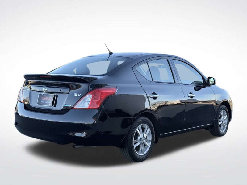 2014 Nissan Versa 1.6 SV