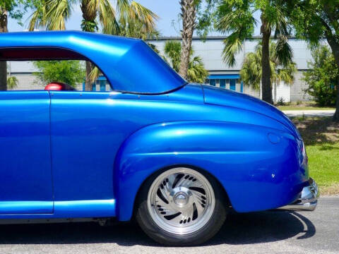 1948 Ford Super Deluxe