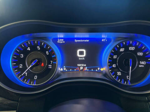 2017 Chrysler 300 Limited