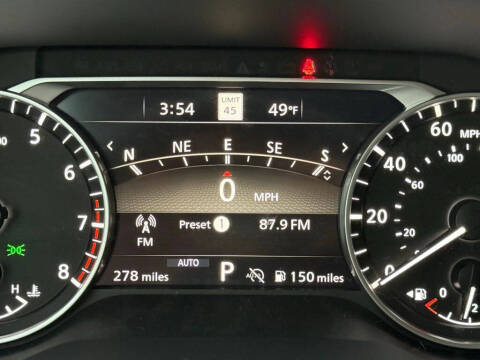 2025 Nissan Pathfinder SL