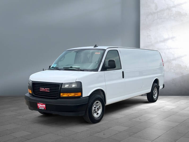 2023 GMC Savana 2500