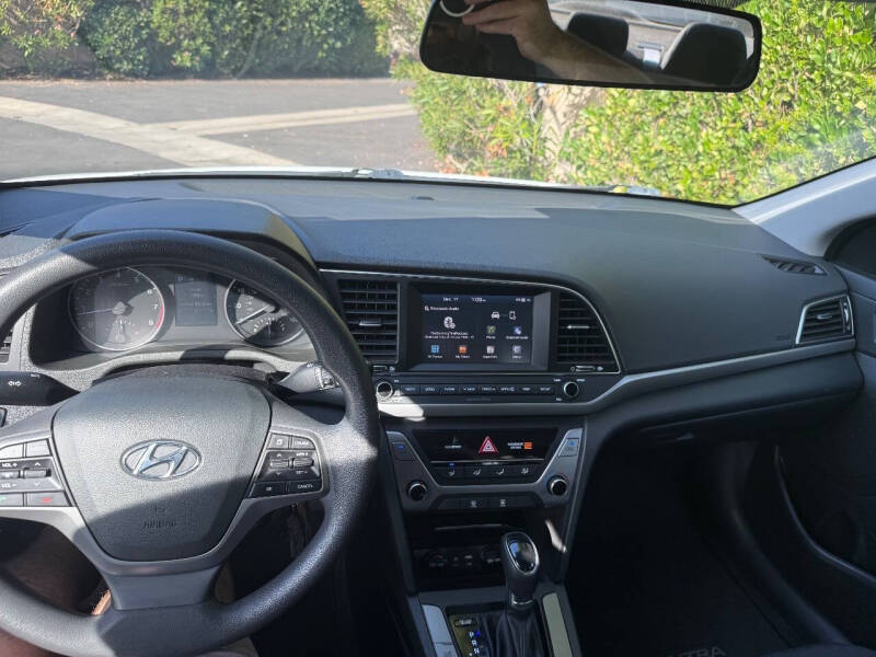 2018 Hyundai Elantra SEL