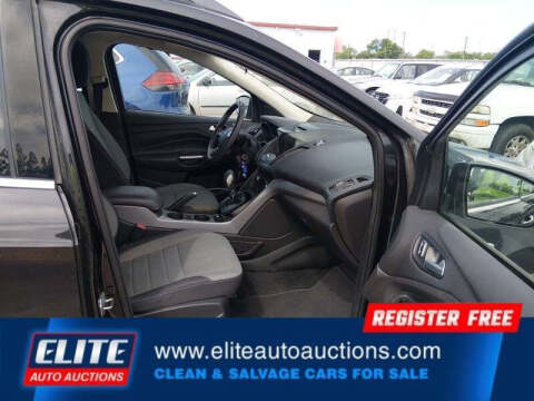 2015 Ford Escape SE