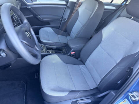 2016 Volkswagen e-Golf SE