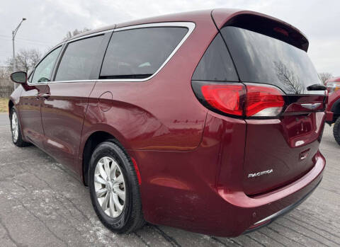 2018 Chrysler Pacifica Touring Plus