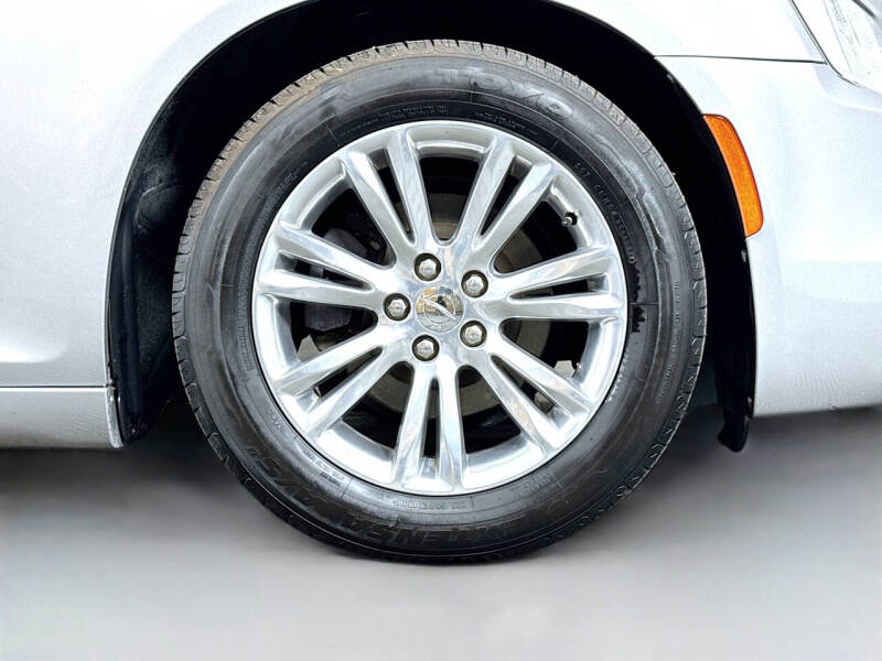 2016 Chrysler 300 C