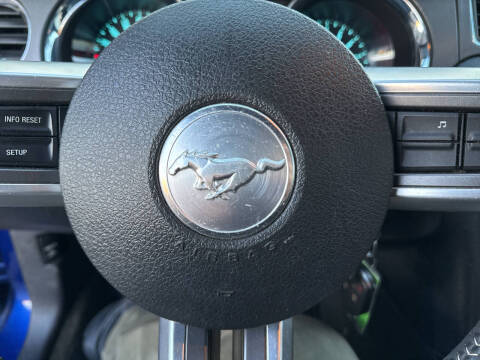 2014 Ford Mustang V6