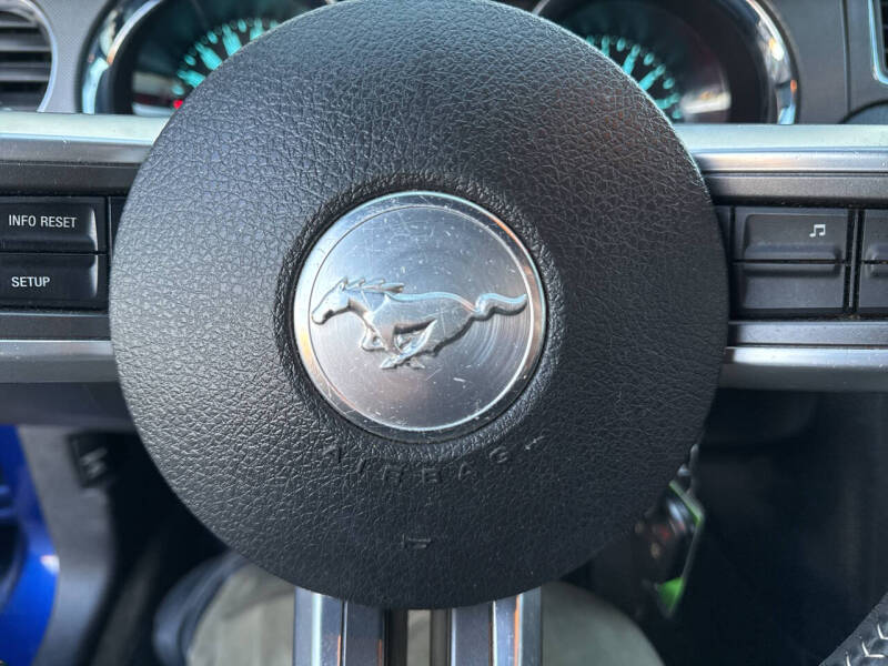 2014 Ford Mustang V6