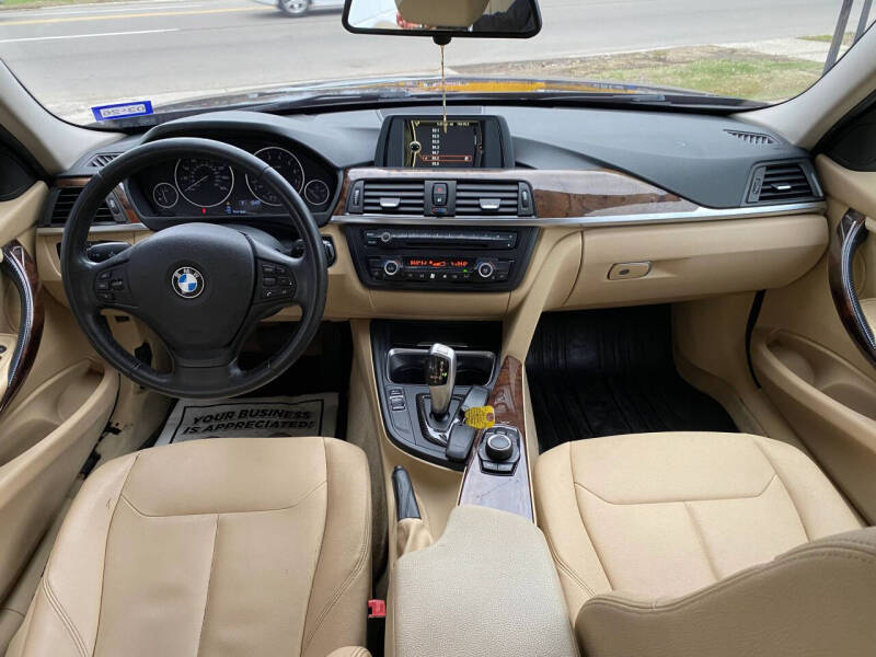 2014 BMW 3 Series 320i