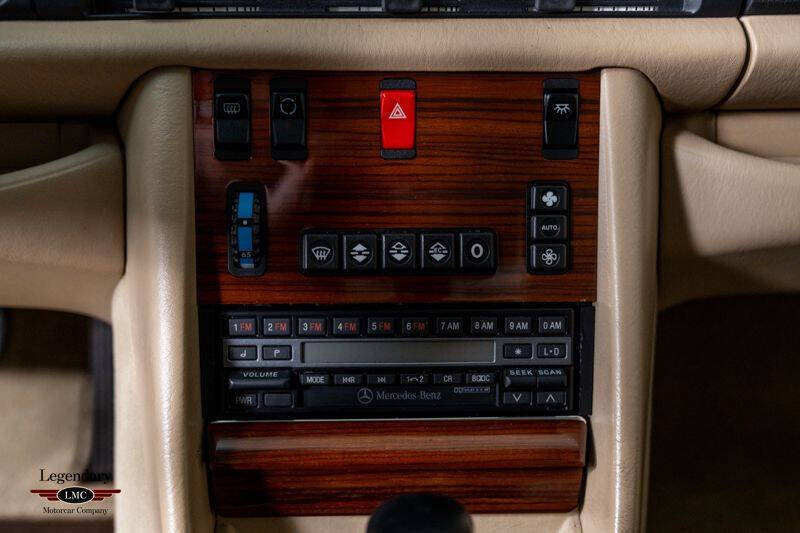 1991 Mercedes-Benz 300-Class