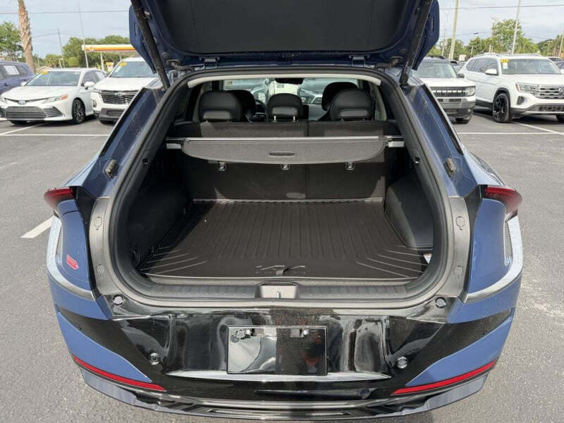 2026 Kia EV6 Wind