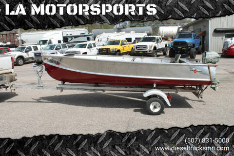 1957 CRESTLINER BOAT
