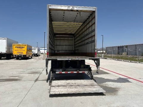 2019 Freightliner M2 106