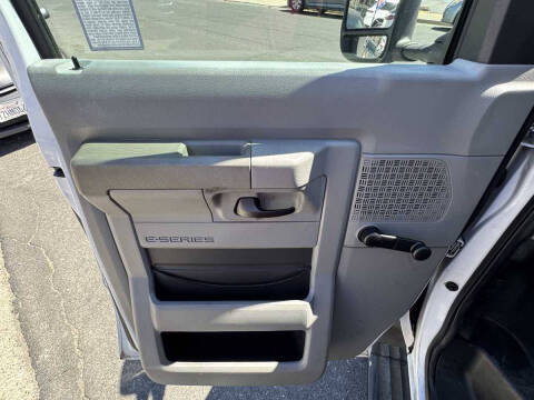 2009 Ford E-Series E-350 SD