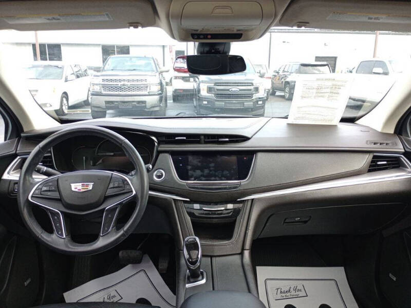 2018 Cadillac XT5 Premium Luxury