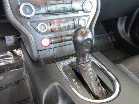 2015 Ford Mustang V6
