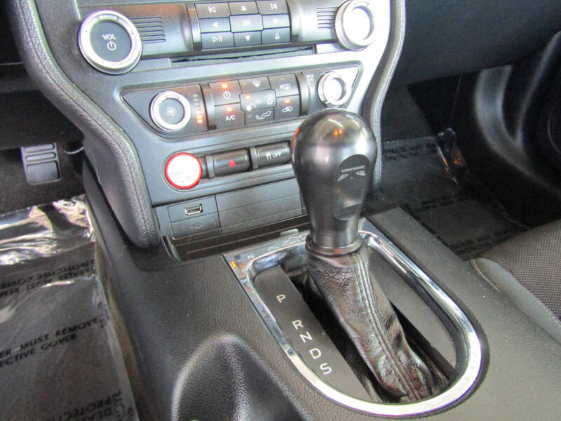 2015 Ford Mustang V6