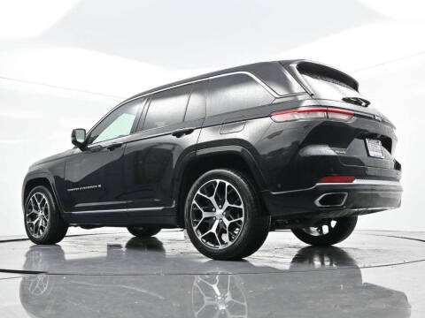 2023 Jeep Grand Cherokee Summit Reserve