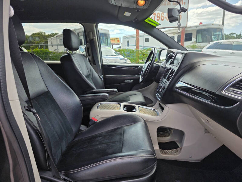 2017 Dodge Grand Caravan SXT