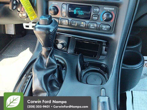 2004 Chevrolet Corvette