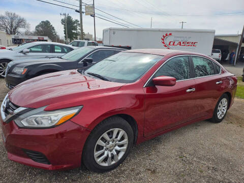 2018 Nissan Altima for sale at AFFORDABLE DISCOUNT AUTO in Humboldt TN