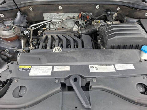 2020 Volkswagen Atlas Cross Sport V6 SEL R-Line 4Motion