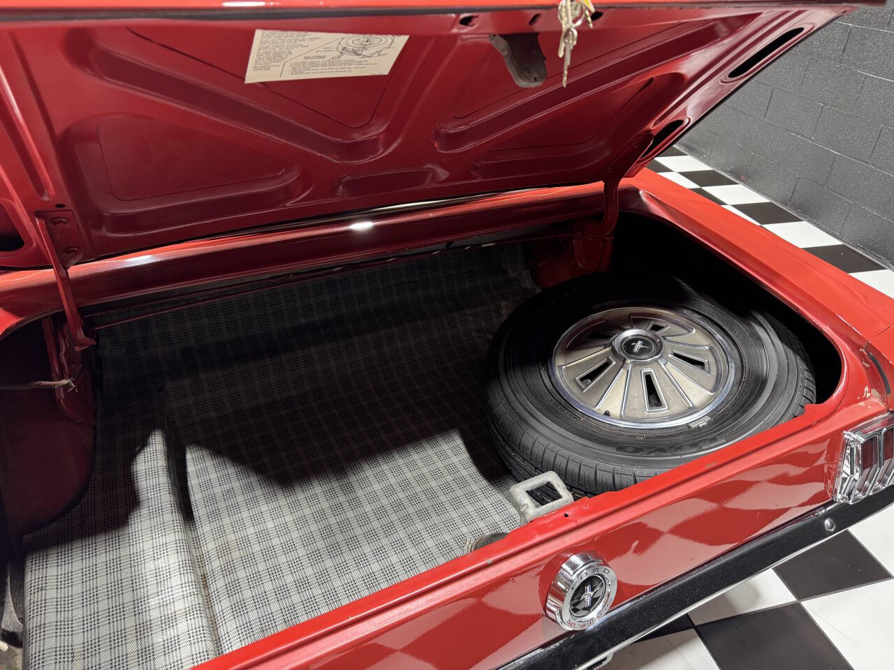 1965 Ford Mustang 6