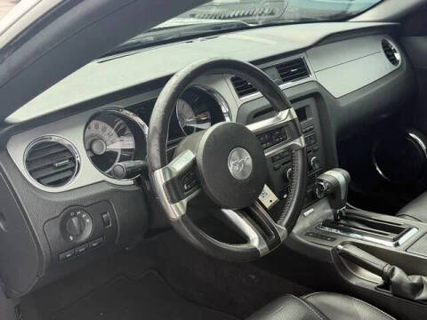 2012 Ford Mustang V6 Premium