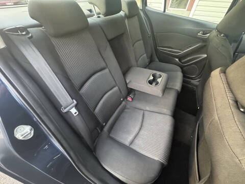 2016 Mazda MAZDA3 i Sport