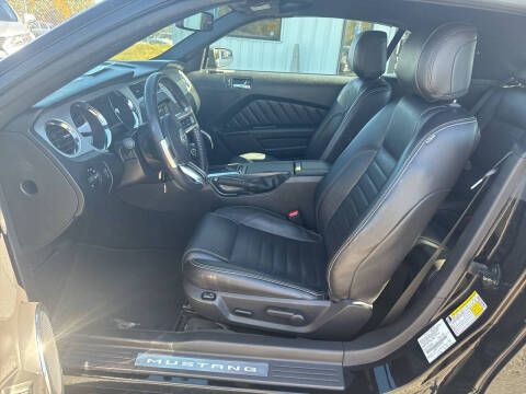 2014 Ford Mustang V6