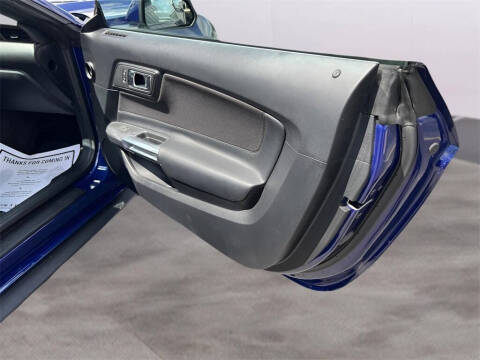 2016 Ford Mustang V6