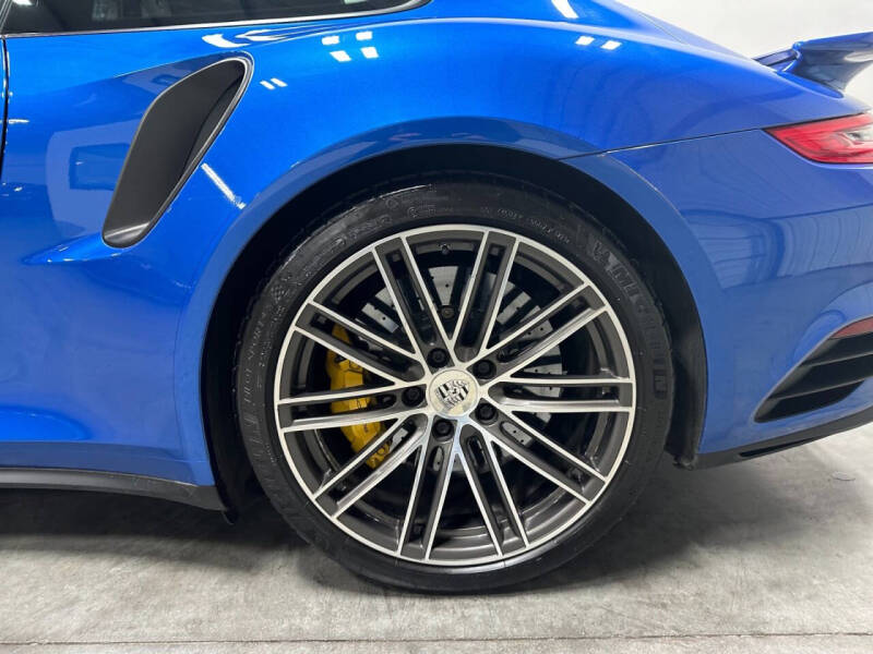 2017 Porsche 911 Turbo S