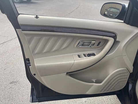 2013 Ford Taurus Limited