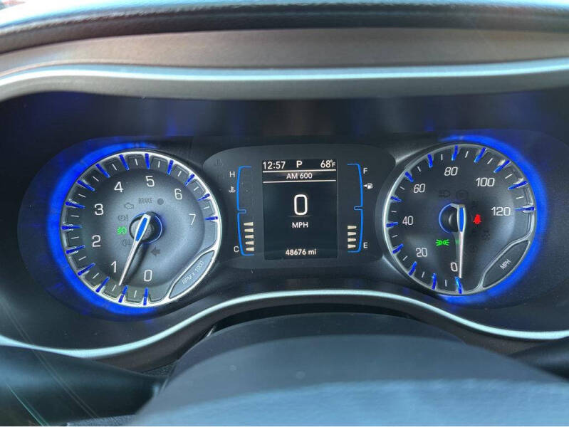 2017 Chrysler Pacifica Touring-L