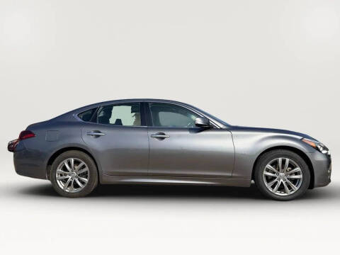 2015 Infiniti Q70 3.7