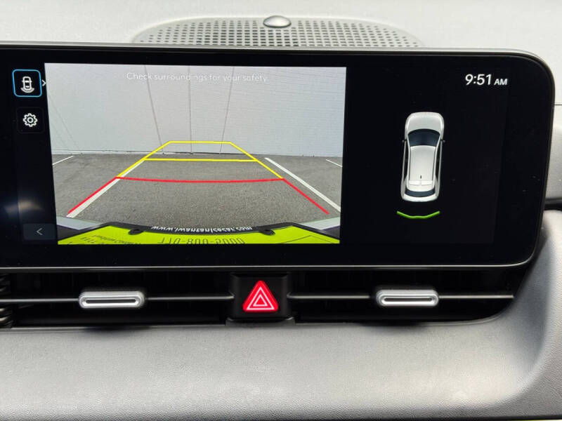 2025 Hyundai Ioniq 5 SE Standard Range