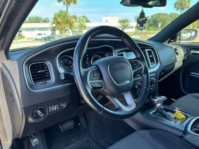 2015 Dodge Charger SXT