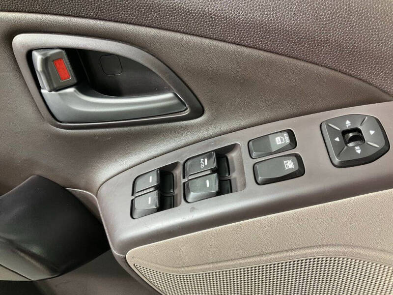 2015 Hyundai Tucson SE