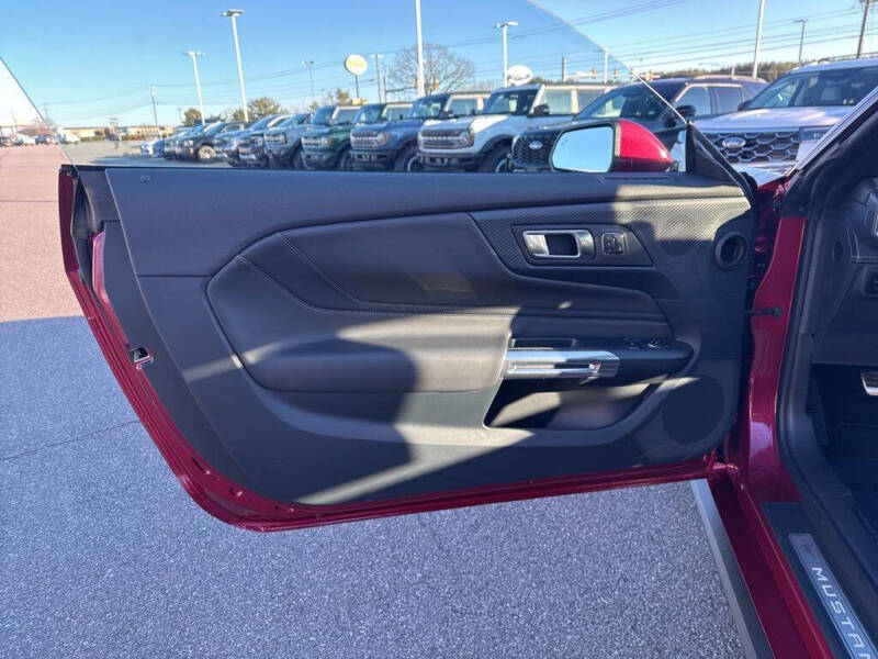 2025 Ford Mustang GT Premium