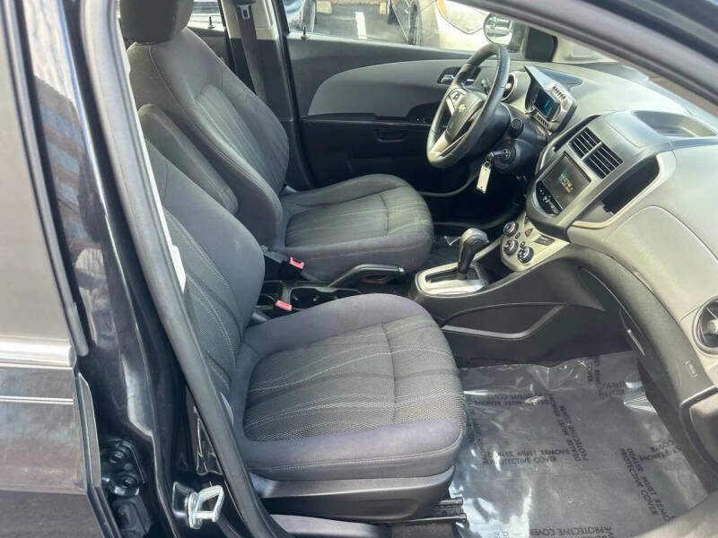 2013 Chevrolet Sonic LT Auto