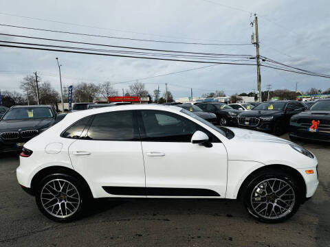 2015 Porsche Macan S