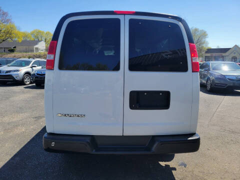 2019 Chevrolet Express LS 3500