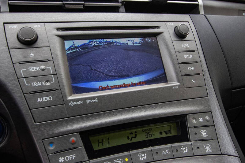 2013 Toyota Prius Plug-in Hybrid