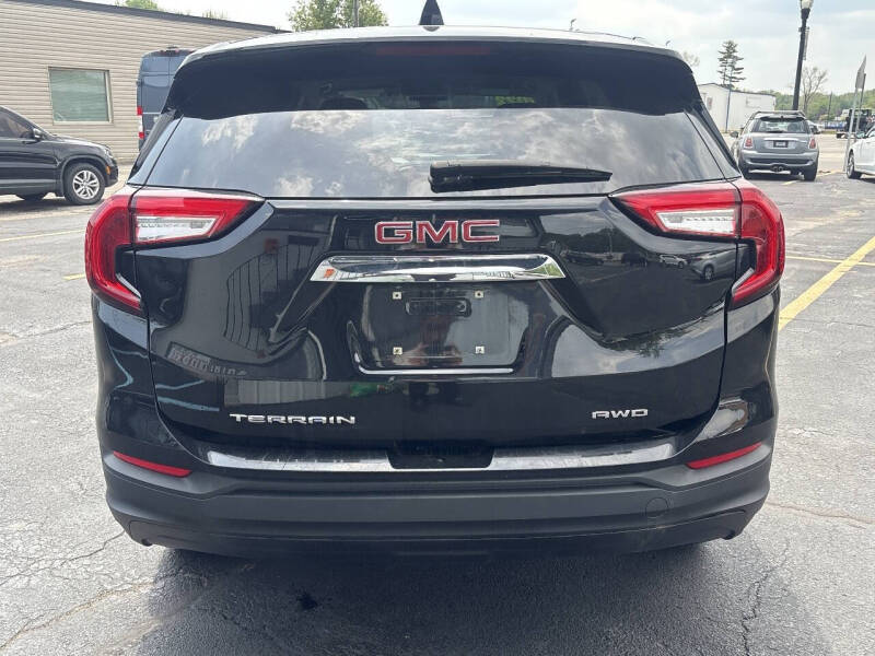 2022 GMC Terrain SLE