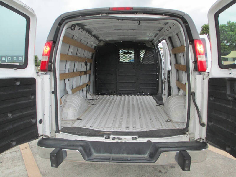 2020 Chevrolet Express 2500