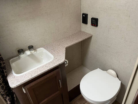 2018 Venture RV Sonic Lite SL167VMS