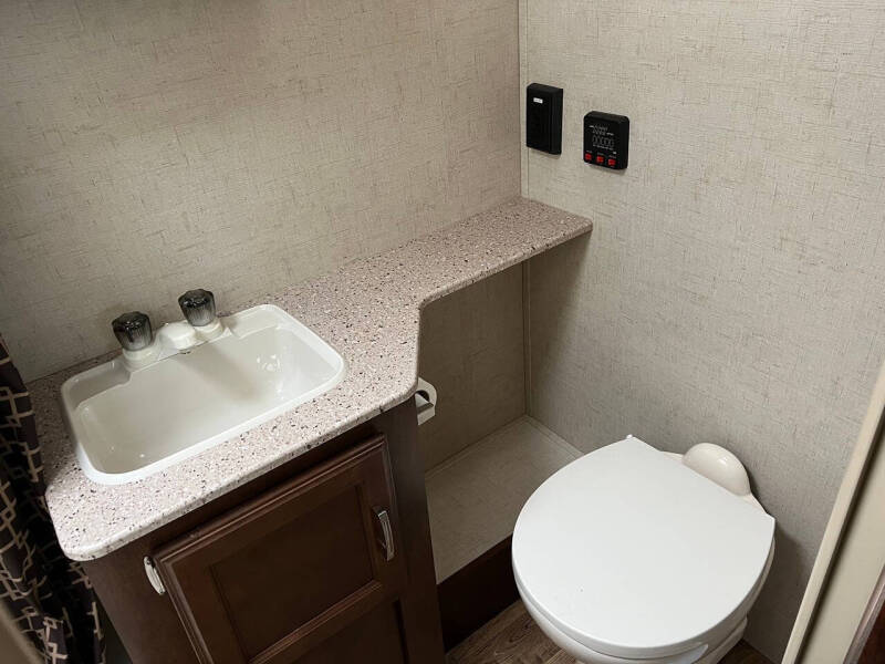 2018 Venture RV Sonic Lite SL167VMS